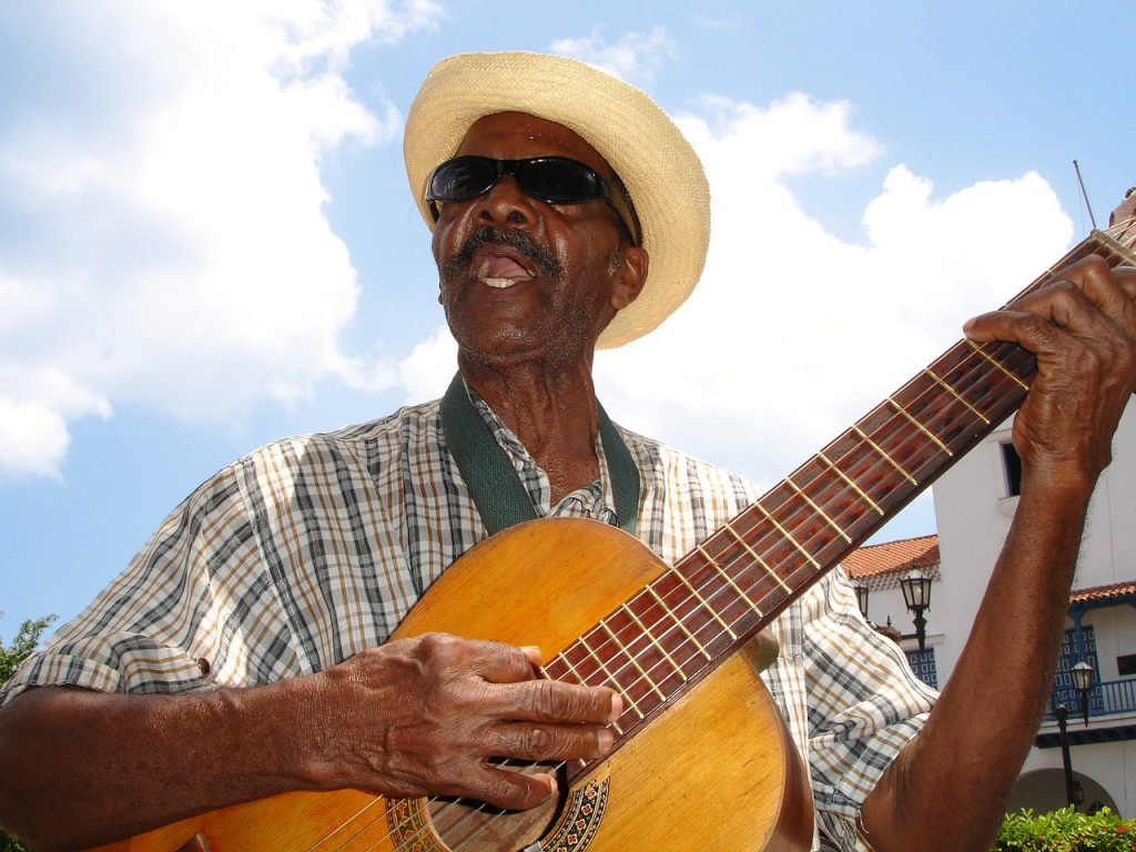 ver cantante callejero cubano
